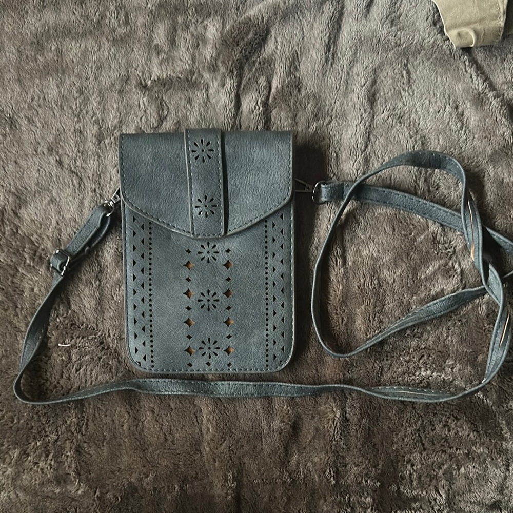 Elegant Black Crossbody Bag